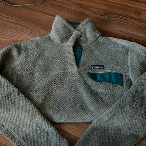 Gray and Teal Fluffy Patagonia